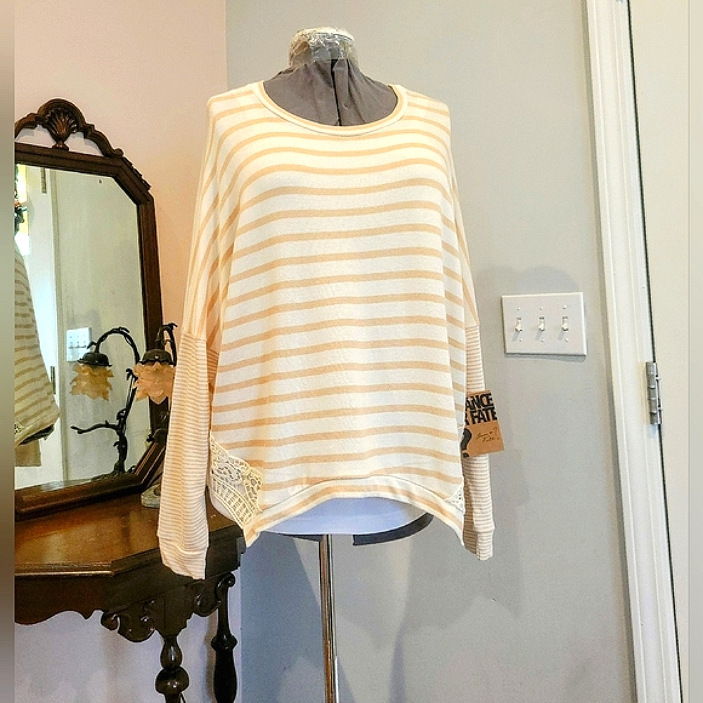 NWT XL Crocheted Hip Sweater - Picture 3 of 11